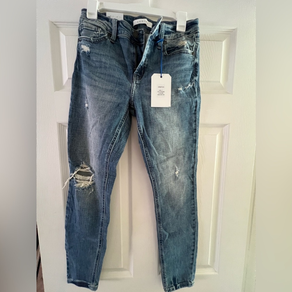 Eunina mid rise, skinny ankle jeans, distressed, size 7, NWT